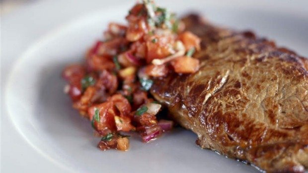 Salsa-Sauce-Steak-Sauce grilled beef served with sasla sauce